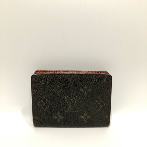 Louis Vuitton Monogram Card Holder - Picture 1 of 12